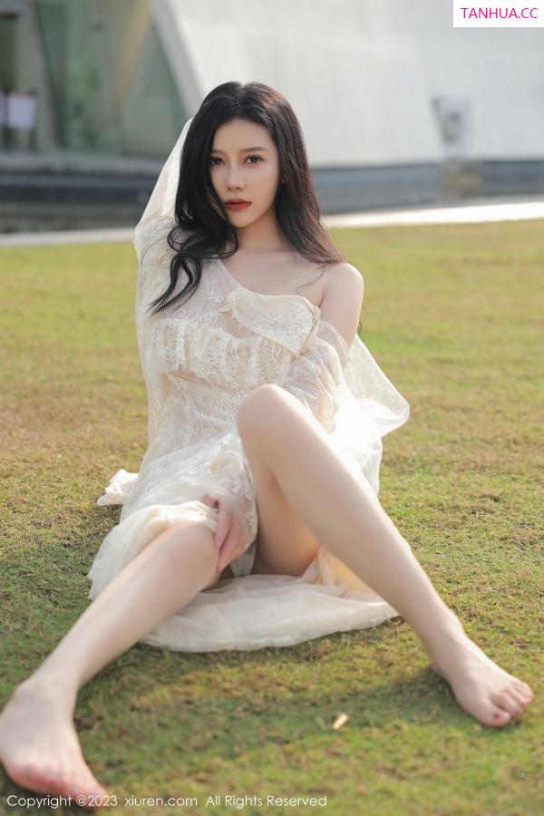尹甜甜  [XiuRen]高清写真图 2023.02.22 No.6303 尹甜甜 万宁旅拍第14张图片